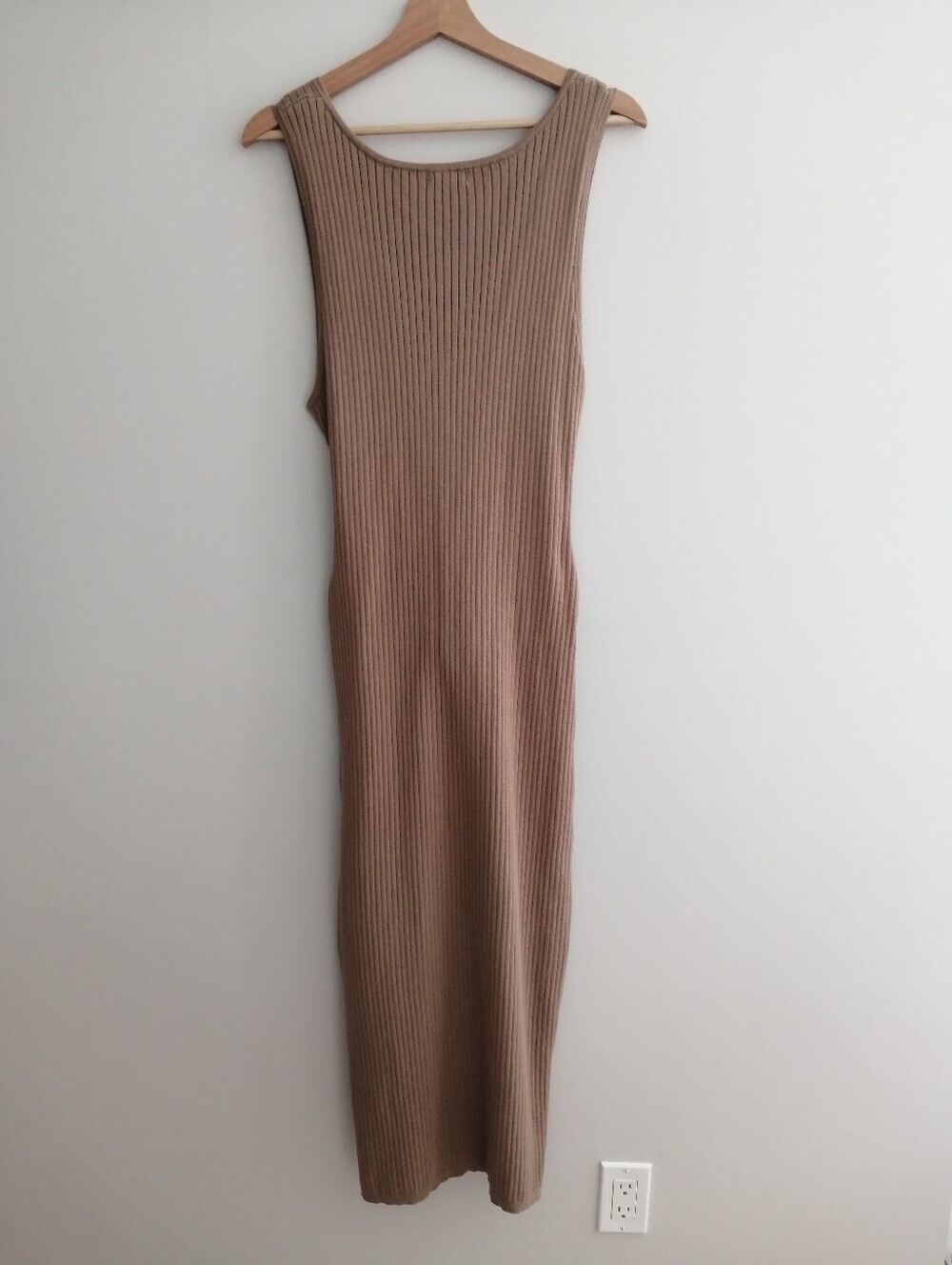Good American Plus Size Rib Knit Bodycon Tie Waist Midi Dress Size 5 (XXL) - Picture 3 of 16